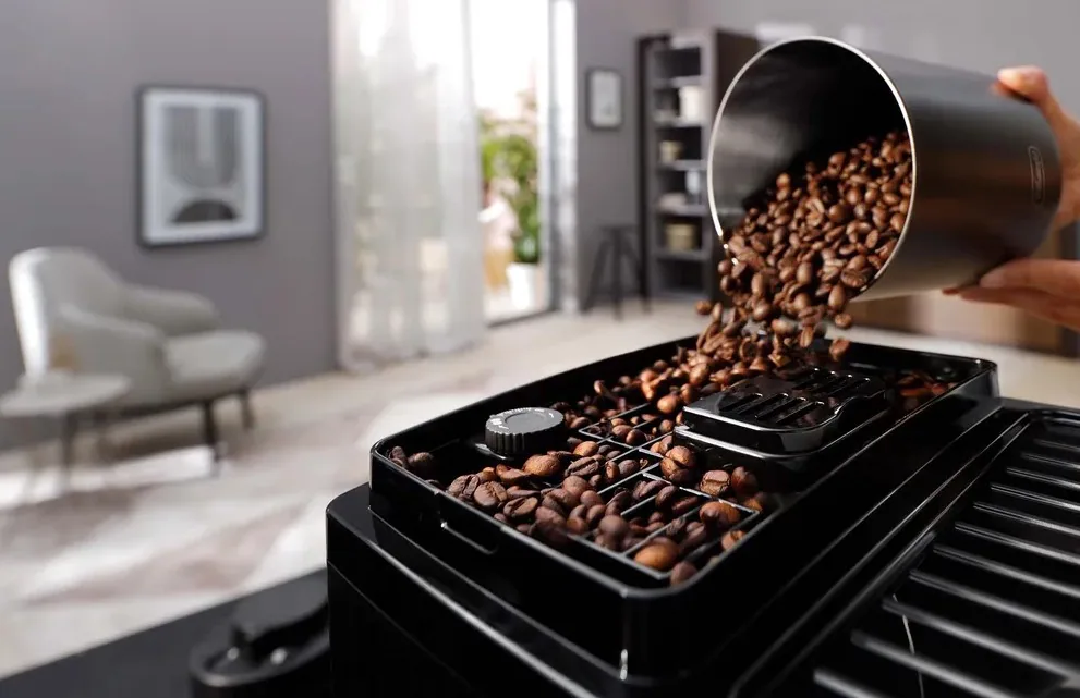 Зображення товару Кавомашина Delonghi ECAM 220.51.B 6