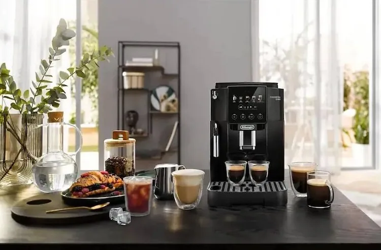 Зображення товару Кавомашина Delonghi ECAM 220.51.B 3