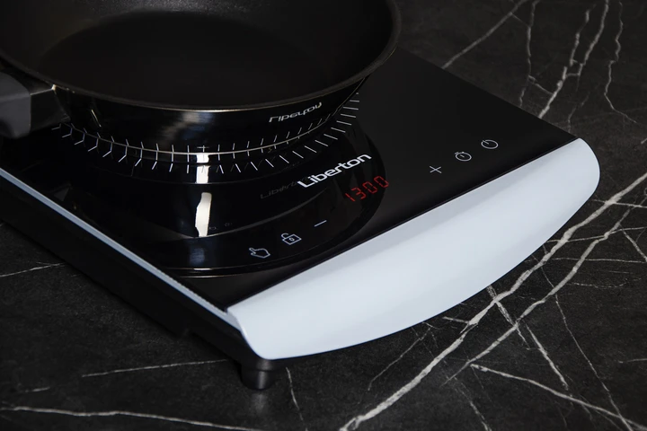 Зображення товару Електроплита інфрачервона 1-х камф. Liberton LIC-38016