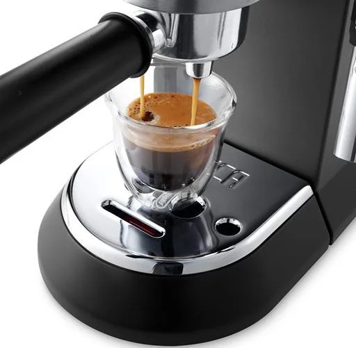 Зображення товару Кавоварка еспресо Delonghi EC 685.BK1