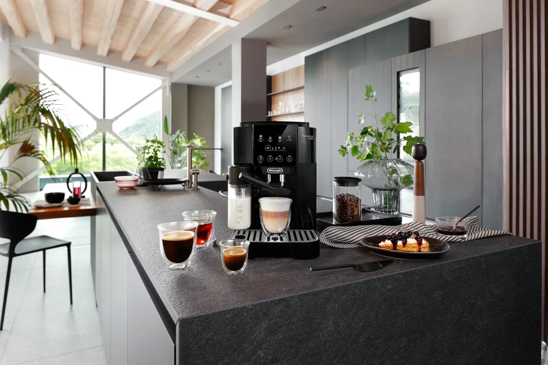 Зображення товару Кавомашина Delonghi ECAM 220.60.B1